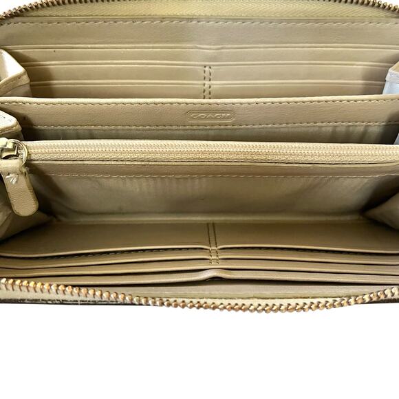 Coach Legacy Studded Accordion Parchment Leather Zip Wallet #F50467 - Picture 3 of 10